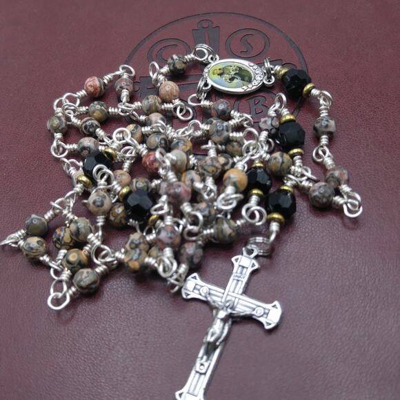 St. Francis of Assisi 5 Decade Rosary, Gemstone & Crystal Beads, Silver Plated - Picture 10 of 10